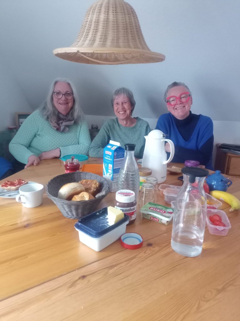 Betreuer: Annie Becker, Ute Richter, Gaelle Holynski (v. l. n. r.)